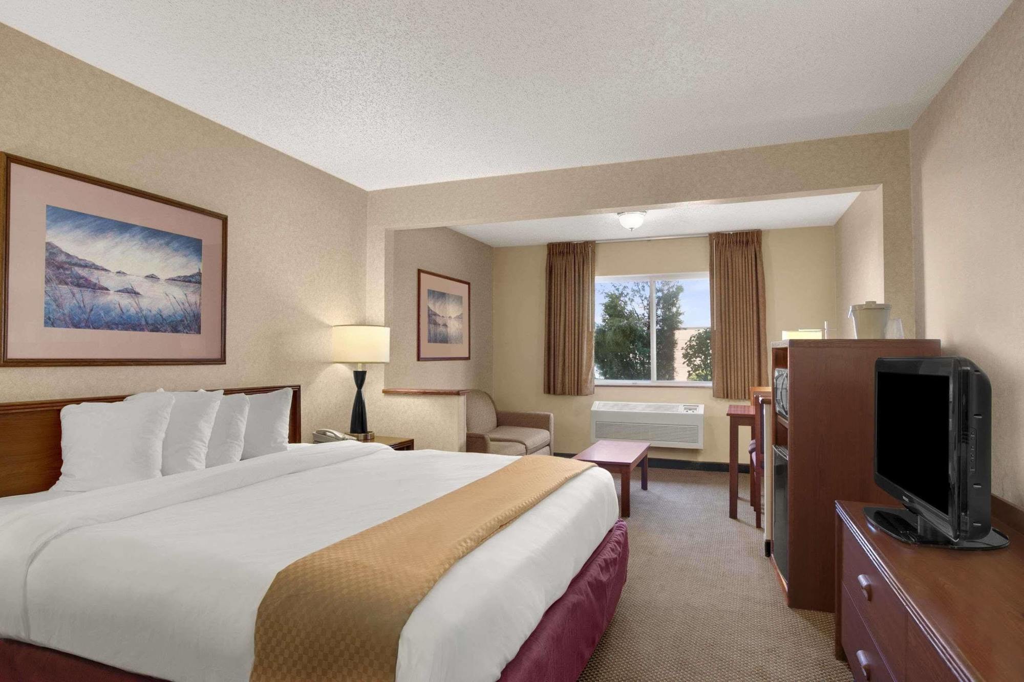 Quality & Golden - Denver West Hotel Lakewood